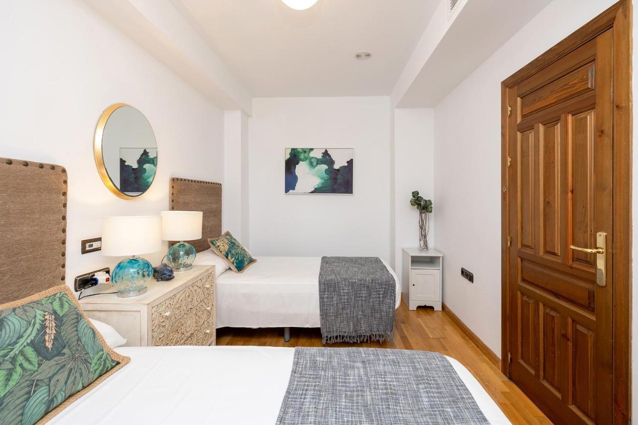 Dreaming Bib Rambla - Free Parking Apartment Granada Bagian luar foto